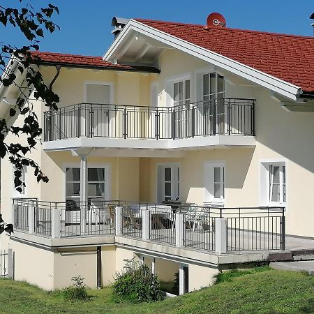 Wunderschoene Ferienwohnung Mit Seeblick 첼 암 모오스 외부 사진