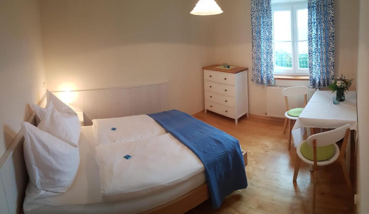 Wunderschoene Ferienwohnung Mit Seeblick 첼 암 모오스 외부 사진