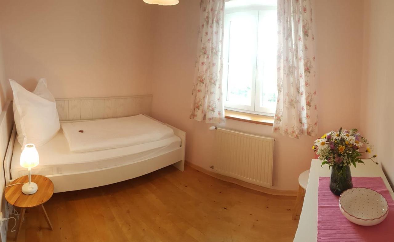 Wunderschoene Ferienwohnung Mit Seeblick 첼 암 모오스 외부 사진