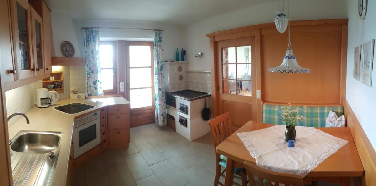 Wunderschoene Ferienwohnung Mit Seeblick 첼 암 모오스 외부 사진
