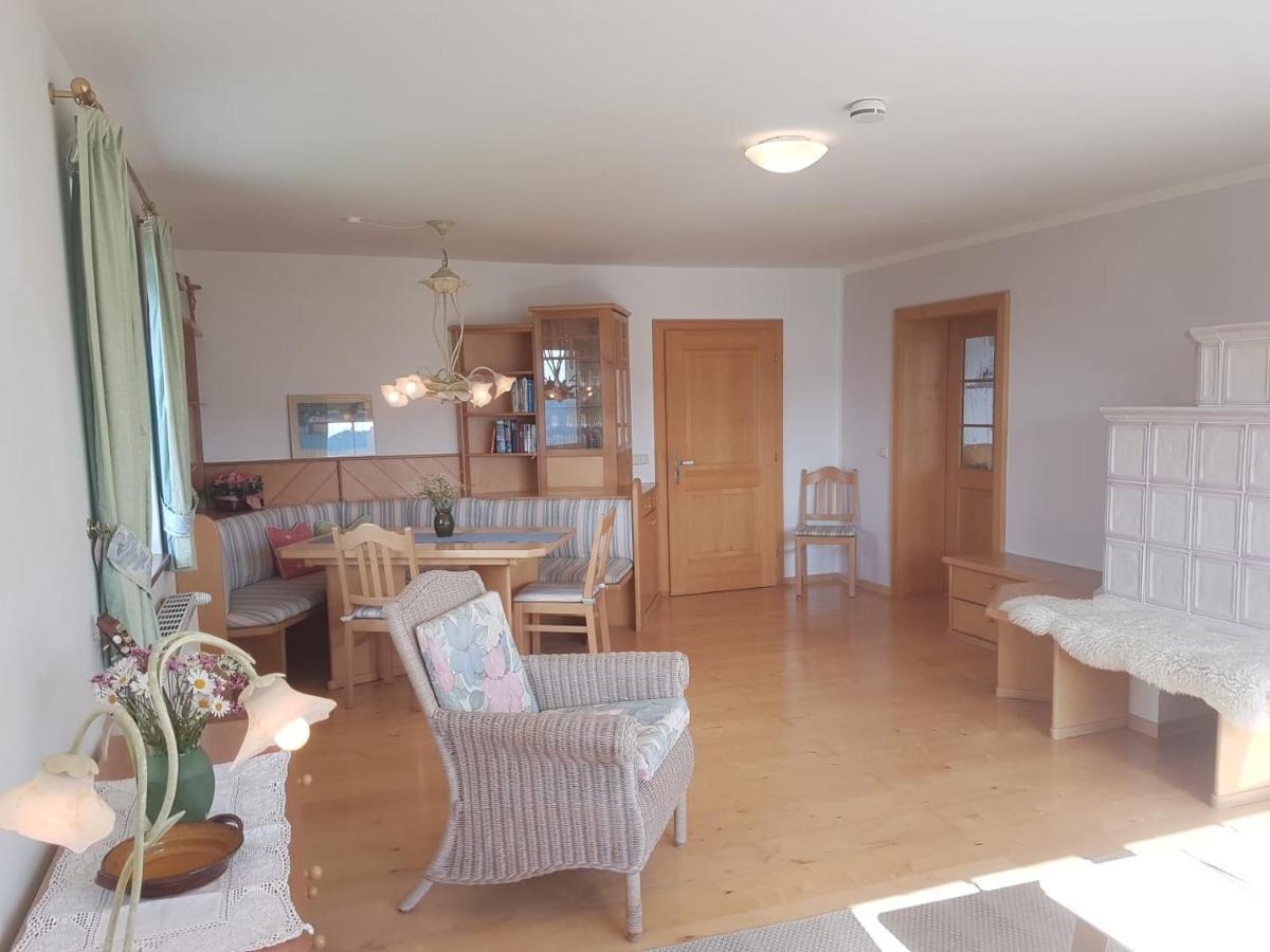 Wunderschoene Ferienwohnung Mit Seeblick 첼 암 모오스 외부 사진