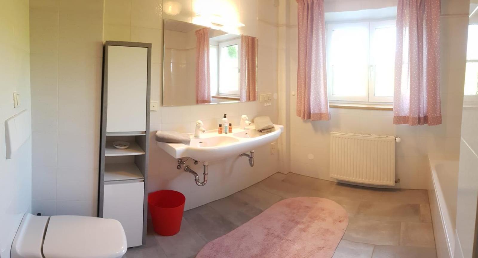 Wunderschoene Ferienwohnung Mit Seeblick 첼 암 모오스 외부 사진